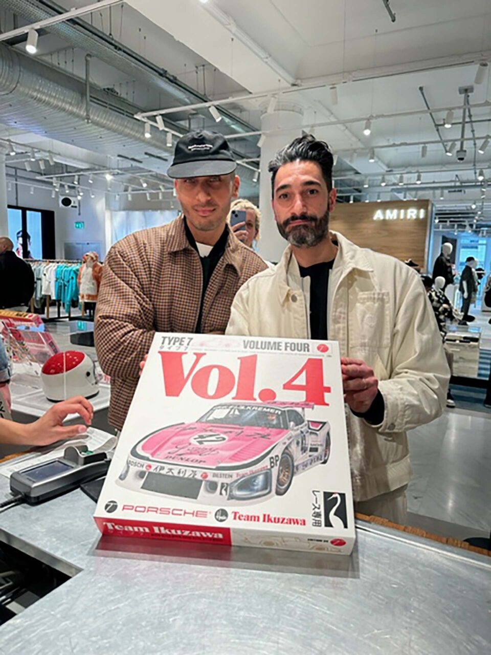 Tetsu Ikuzawa and the Porsche Book TYPE 7 | Tetsu Ikuzawa's Life Style